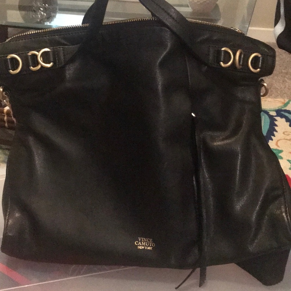 All black leather VC messenger crossbody bag!💜